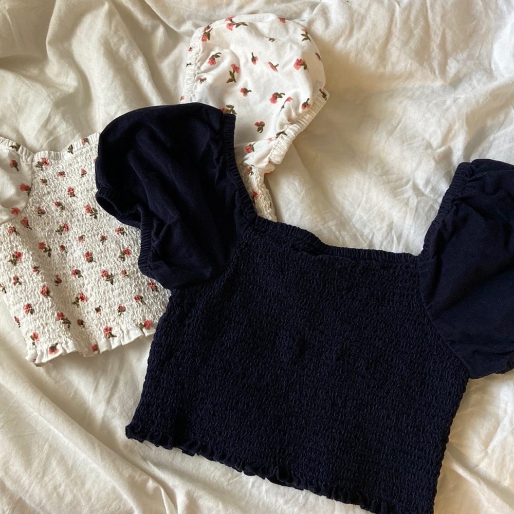 American Eagle Puff Sleeve Tops